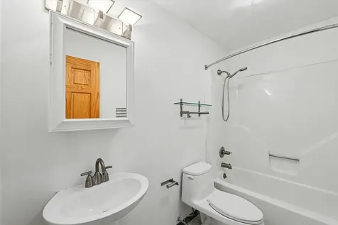 2404 North Nottingham Court Champaign IL 61821