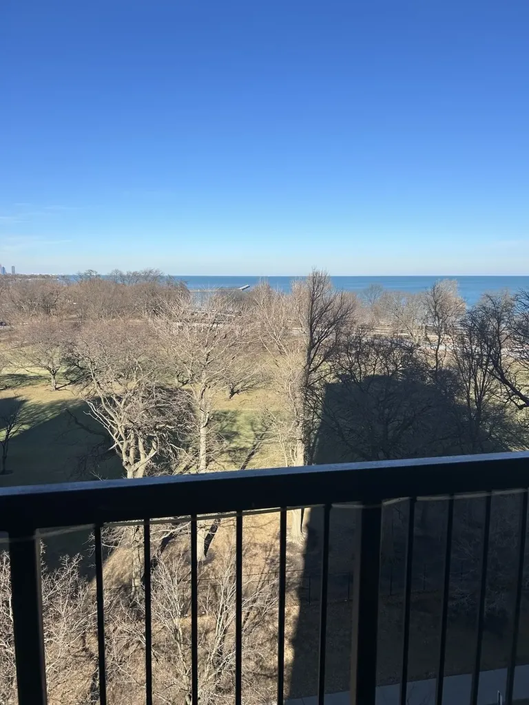 6701 South Crandon Avenue Chicago IL 60649
