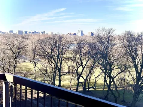 6701 South Crandon Avenue Chicago IL 60649