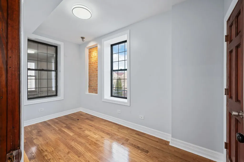 3100 West 39th Place Chicago IL 60632