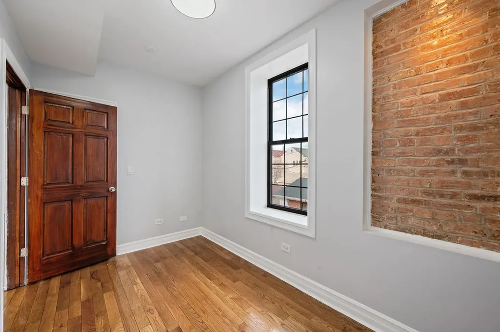 3100 West 39th Place Chicago IL 60632