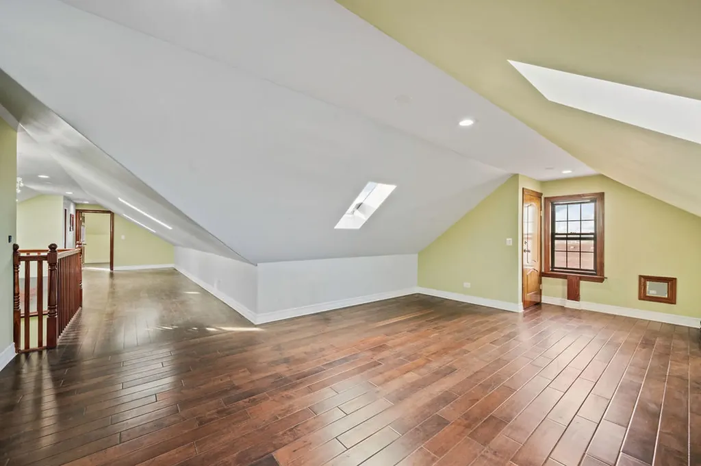 3100 West 39th Place Chicago IL 60632