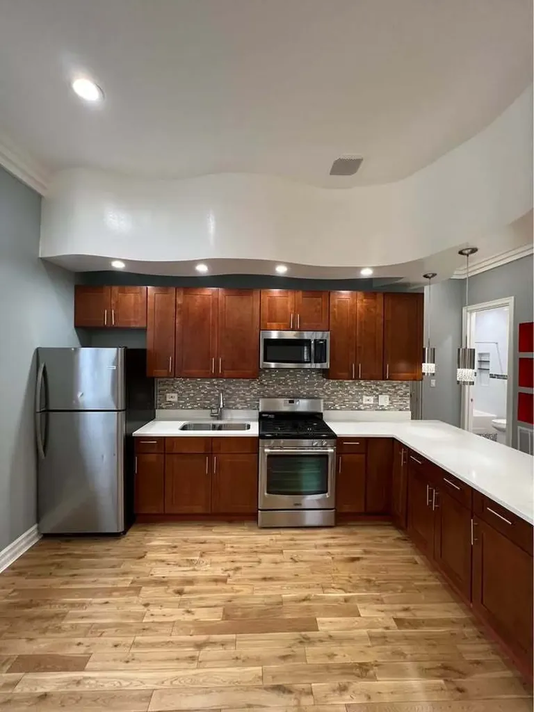3100 West 39th Place Chicago IL 60632