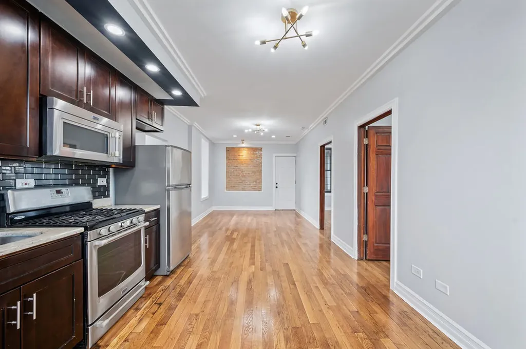 3100 West 39th Place Chicago IL 60632