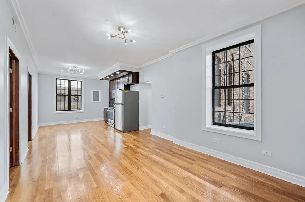3100 West 39th Place Chicago IL 60632