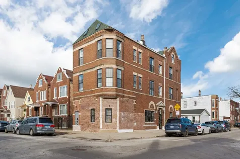 3100 West 39th Place Chicago IL 60632