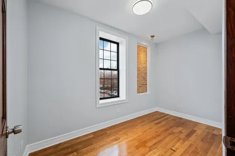 3100 West 39th Place Chicago IL 60632