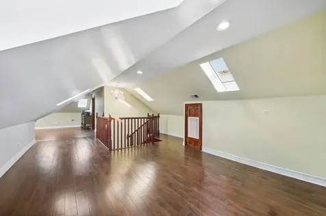 3100 West 39th Place Chicago IL 60632