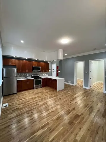 3100 West 39th Place Chicago IL 60632