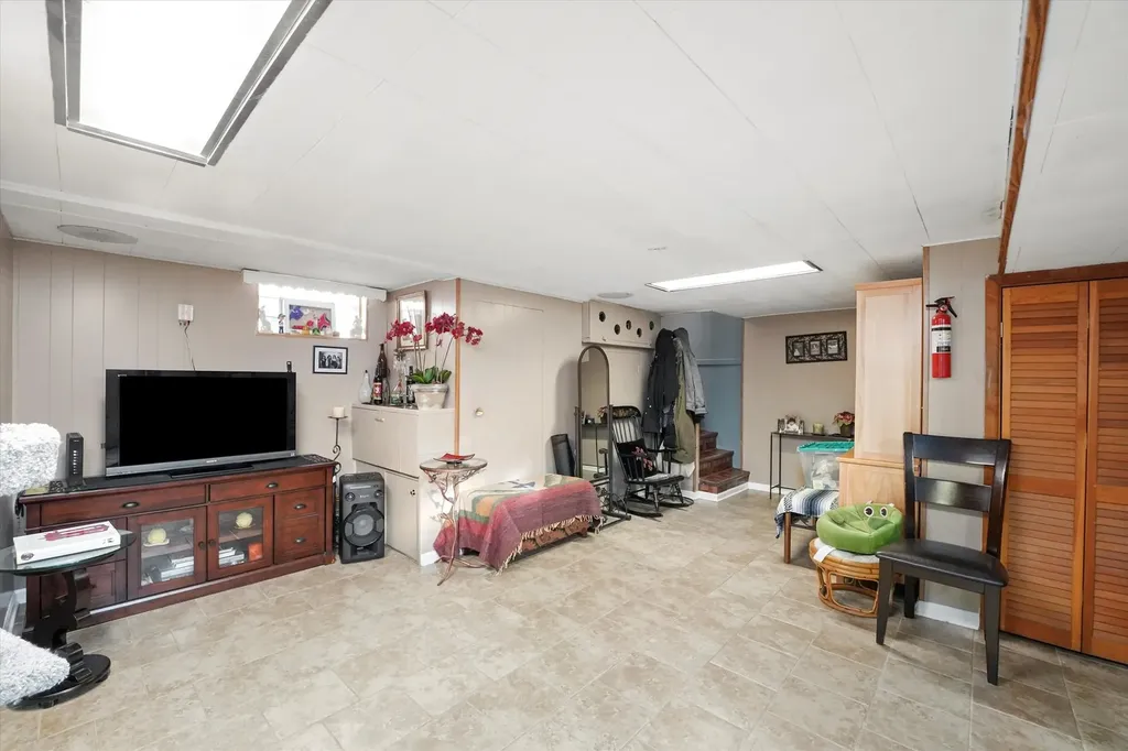 4551 West Foster Avenue Chicago IL 60630