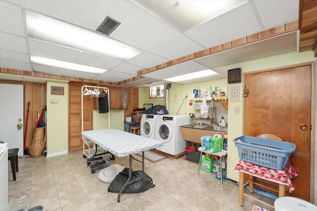 4551 West Foster Avenue Chicago IL 60630