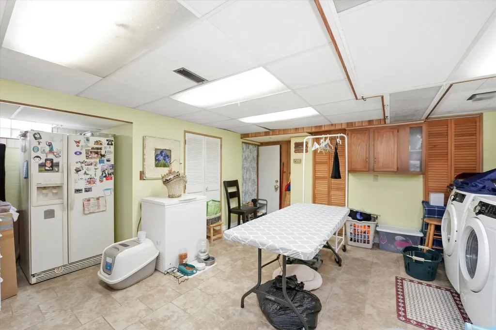 4551 West Foster Avenue Chicago IL 60630