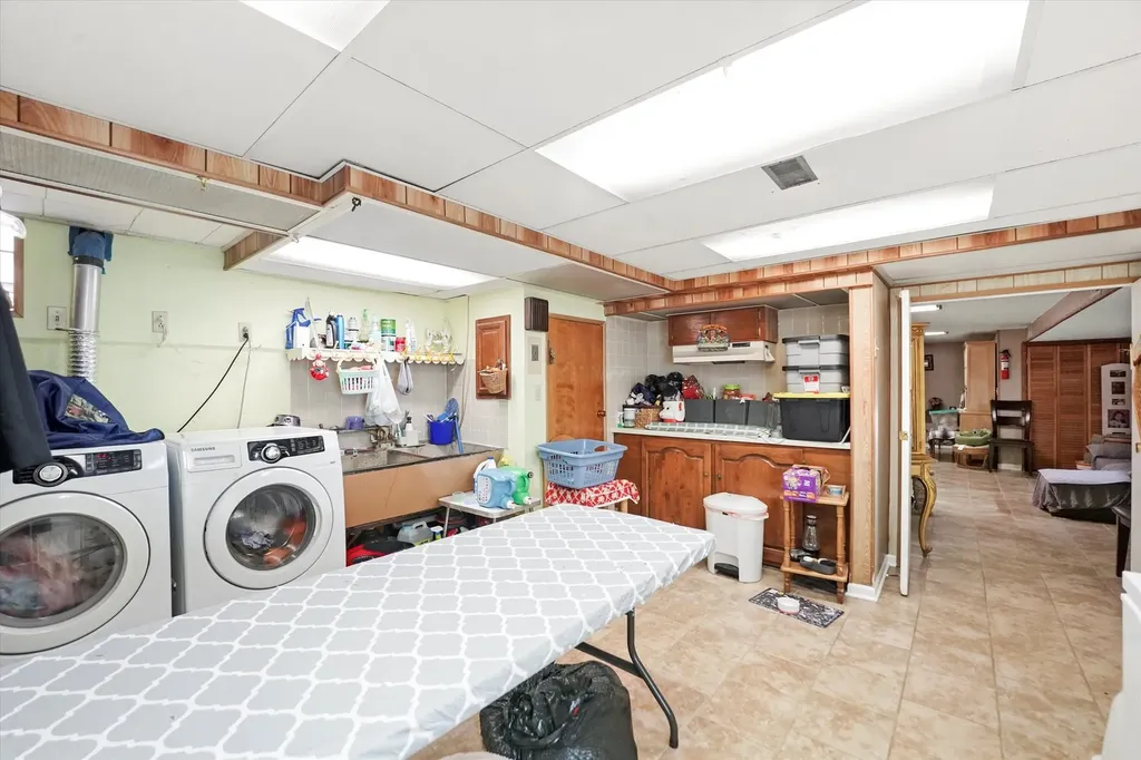 4551 West Foster Avenue Chicago IL 60630