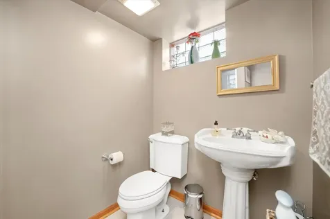 4551 West Foster Avenue Chicago IL 60630