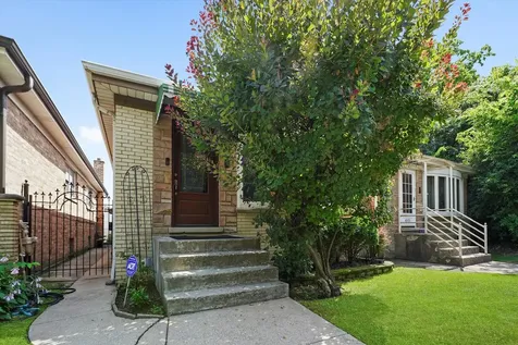 4551 West Foster Avenue Chicago IL 60630