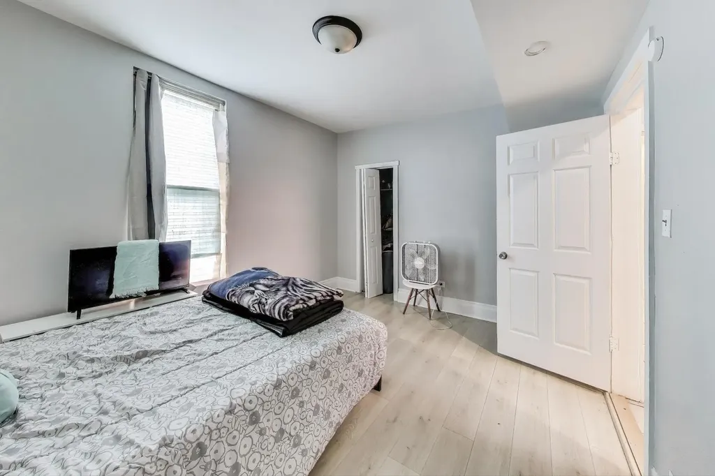 5169 South Michigan Avenue Chicago IL 60615