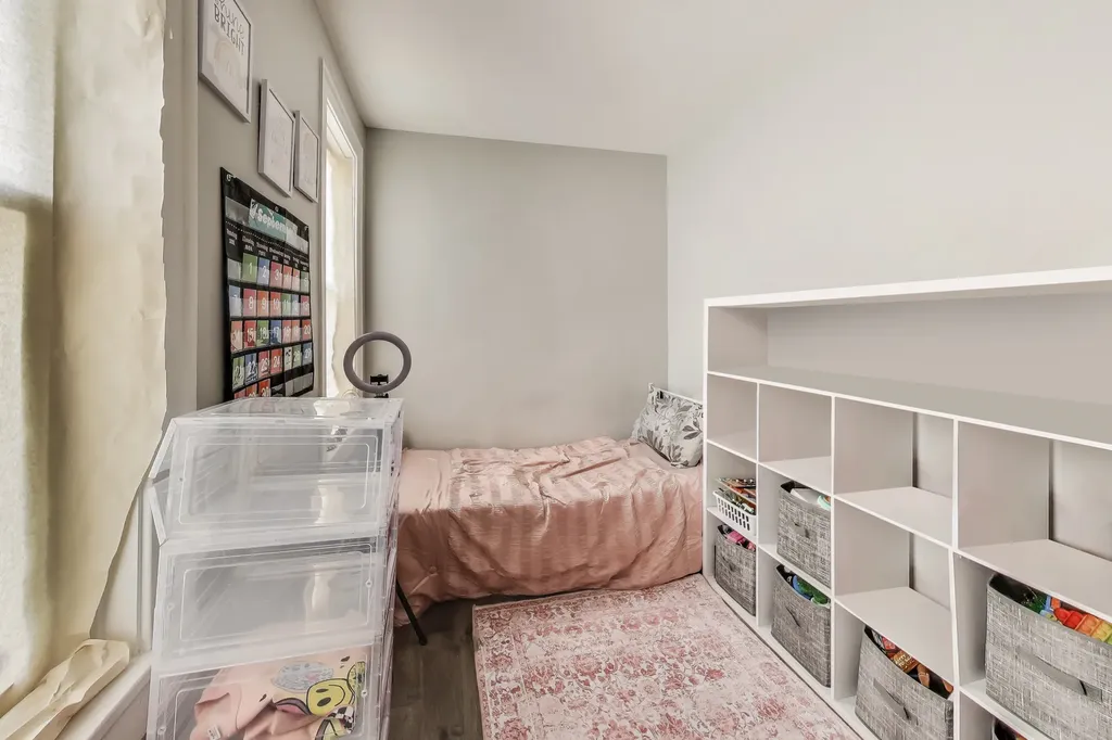 5169 South Michigan Avenue Chicago IL 60615