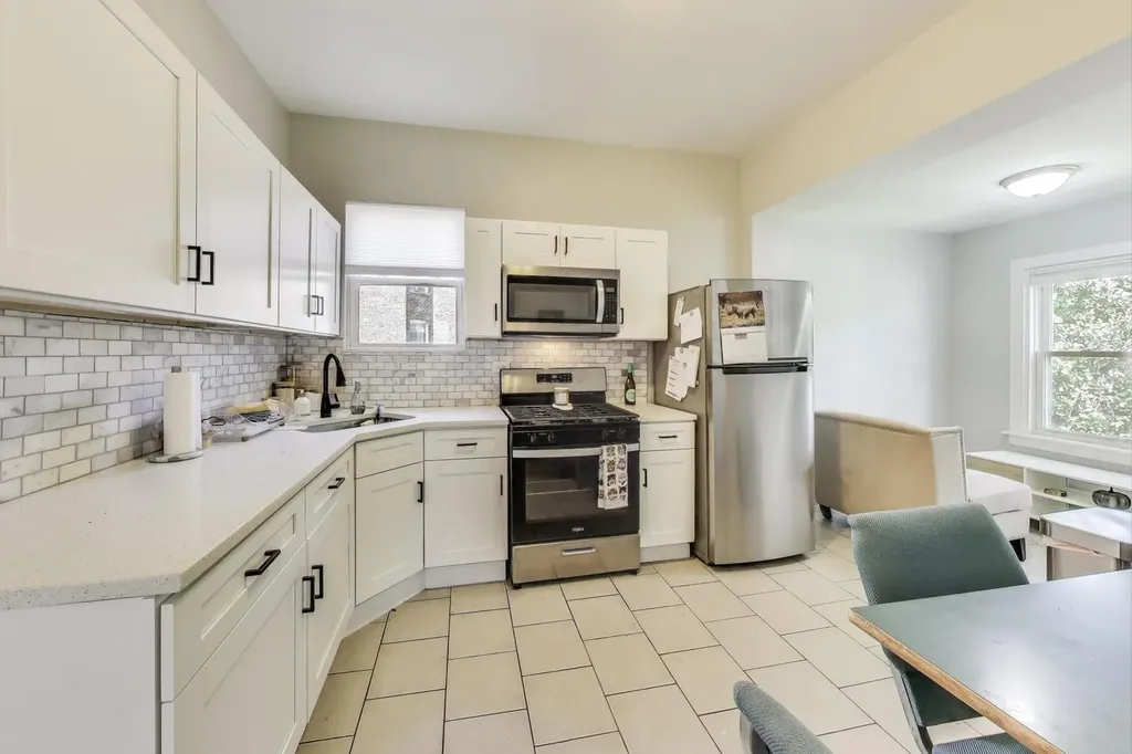 5169 South Michigan Avenue Chicago IL 60615