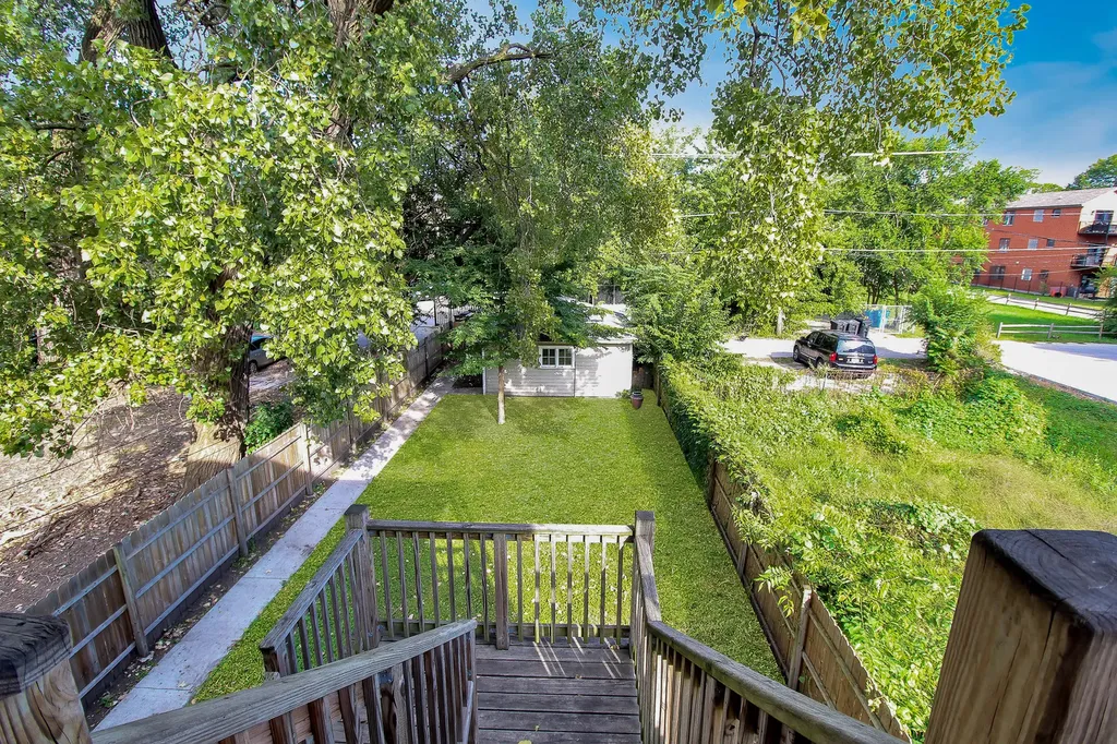 5169 South Michigan Avenue Chicago IL 60615