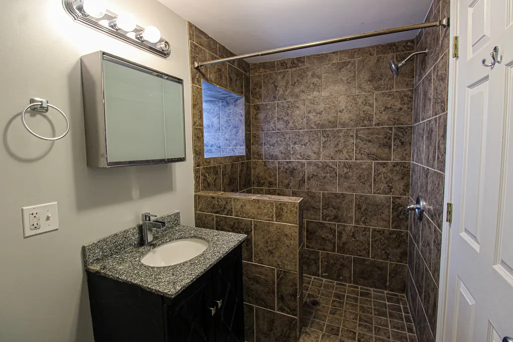 5169 South Michigan Avenue Chicago IL 60615