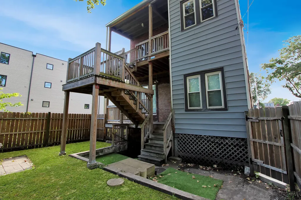 5169 South Michigan Avenue Chicago IL 60615