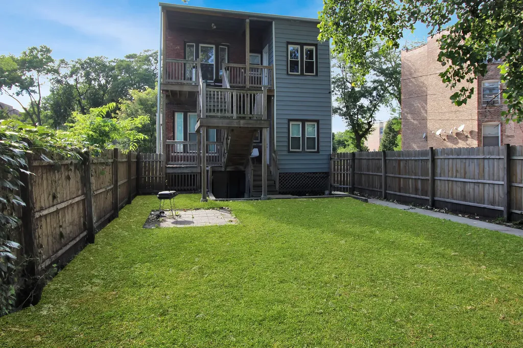 5169 South Michigan Avenue Chicago IL 60615