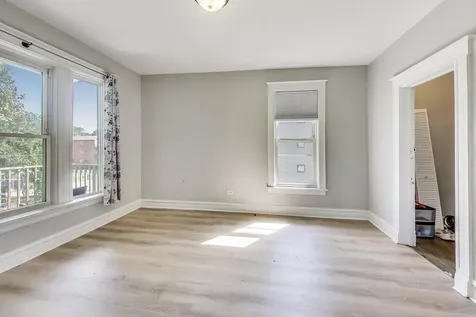 5169 South Michigan Avenue Chicago IL 60615