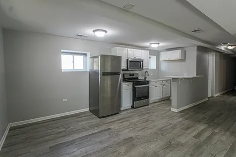 5169 South Michigan Avenue Chicago IL 60615