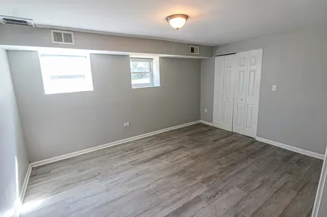 5169 South Michigan Avenue Chicago IL 60615