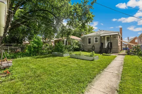 9356 South Richmond Avenue Evergreen Park IL 60805