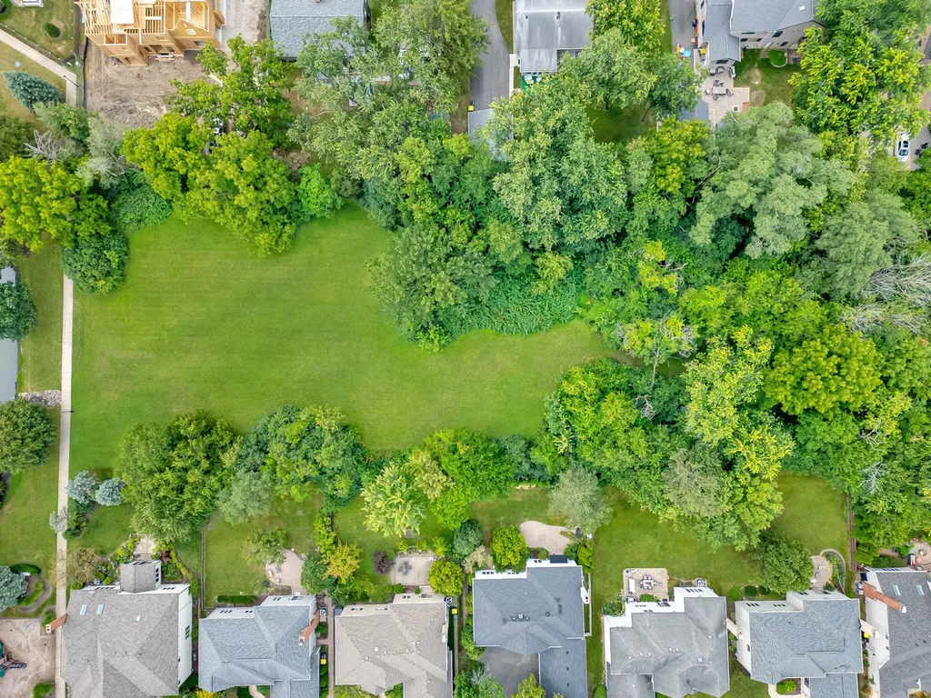 5725 South Wilmette Avenue Westmont IL 60559