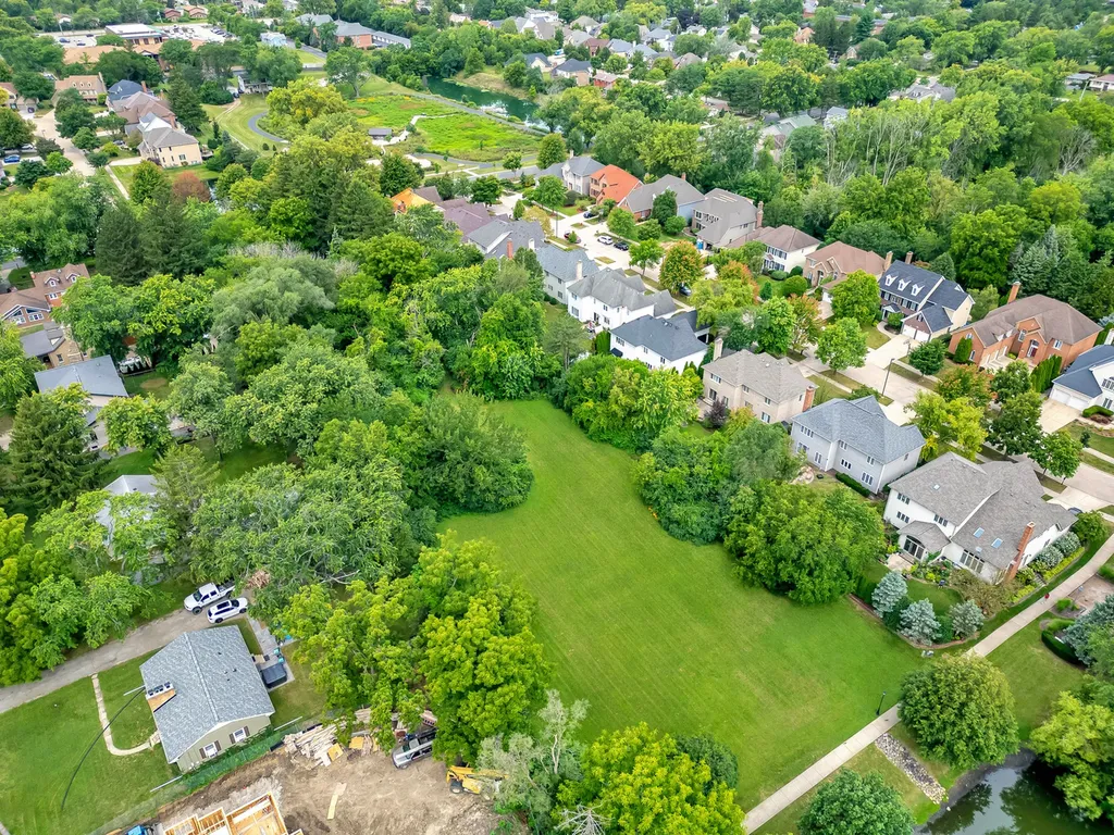 5725 South Wilmette Avenue Westmont IL 60559