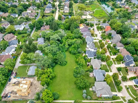 5725 South Wilmette Avenue Westmont IL 60559