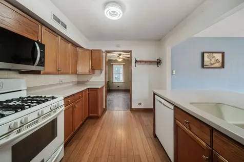 276 East Fullerton Avenue Northlake IL 60164