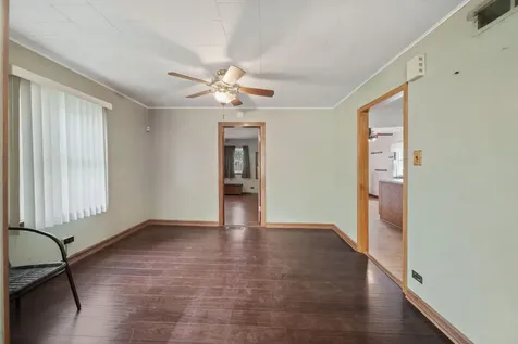276 East Fullerton Avenue Northlake IL 60164