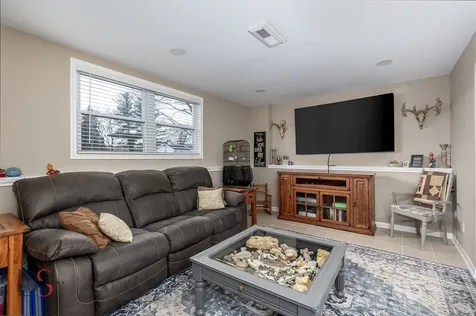 4 Maplewood Lane Ottawa IL 61350