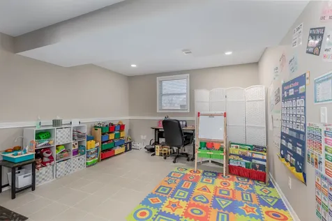 4 Maplewood Lane Ottawa IL 61350
