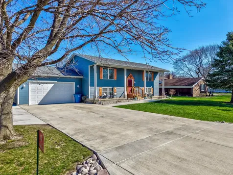 4 Maplewood Lane Ottawa IL 61350