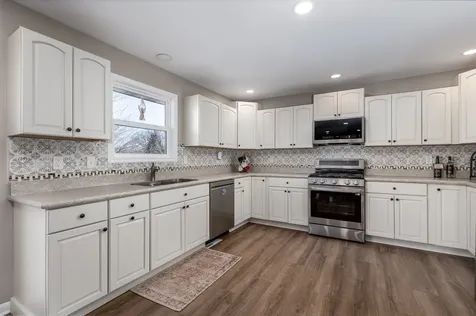 4 Maplewood Lane Ottawa IL 61350