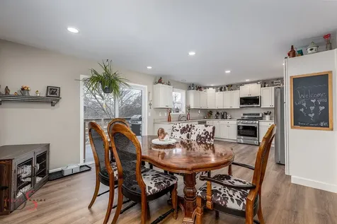4 Maplewood Lane Ottawa IL 61350