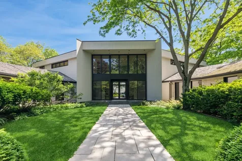 21 Lakewood Drive Glencoe IL 60022