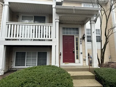 968 South Darla Court Waukegan IL 60085