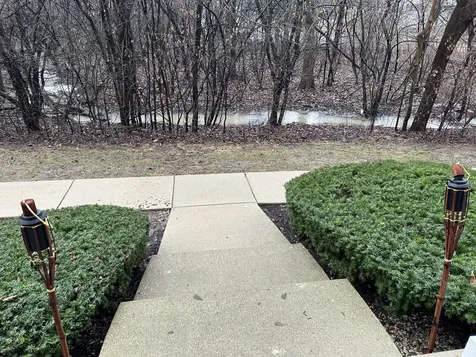 968 South Darla Court Waukegan IL 60085
