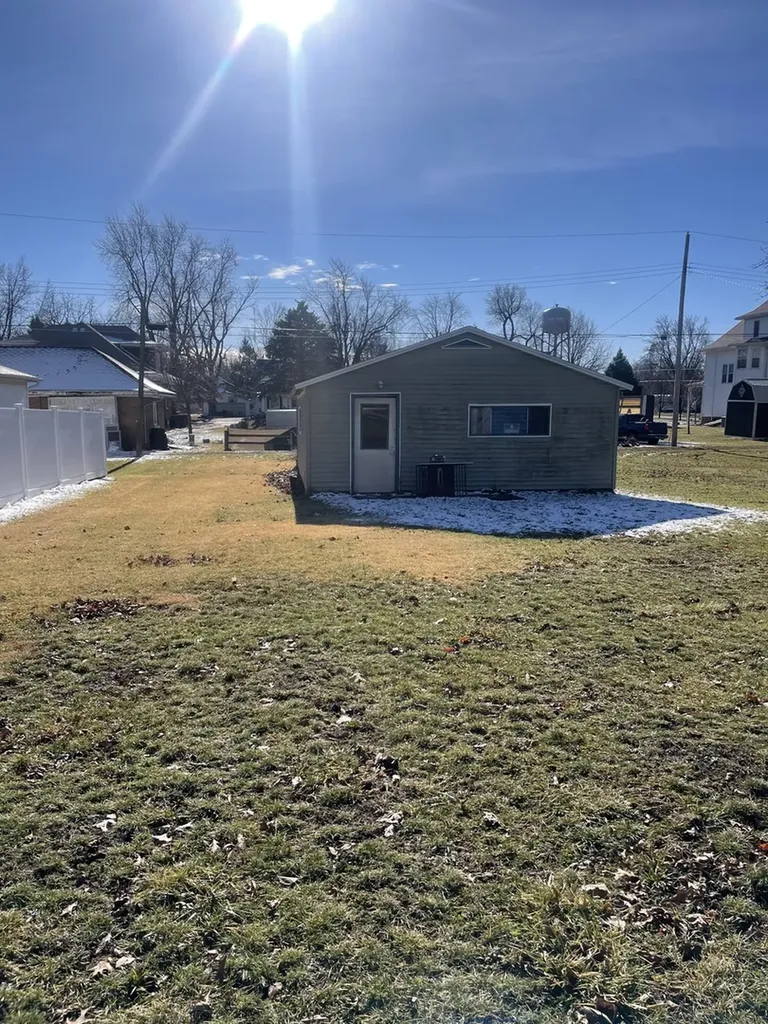 407 East Cherry Street Chatsworth IL 60921