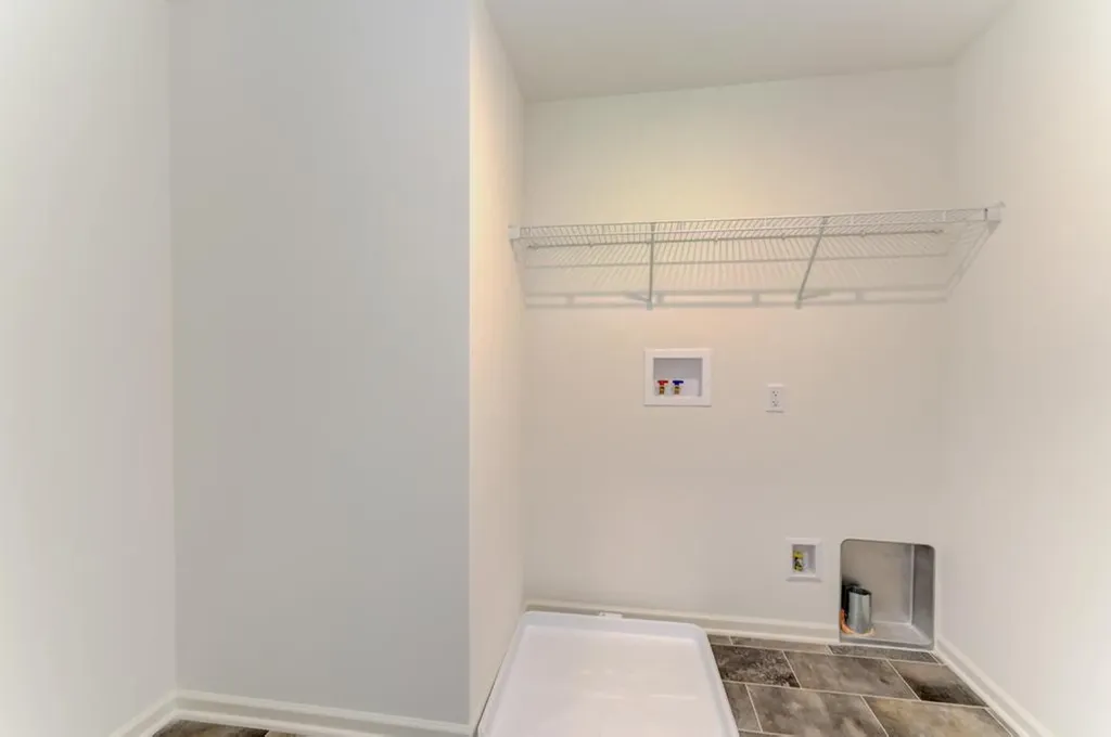 1870 Canyon Creek Drive Aurora IL 60503
