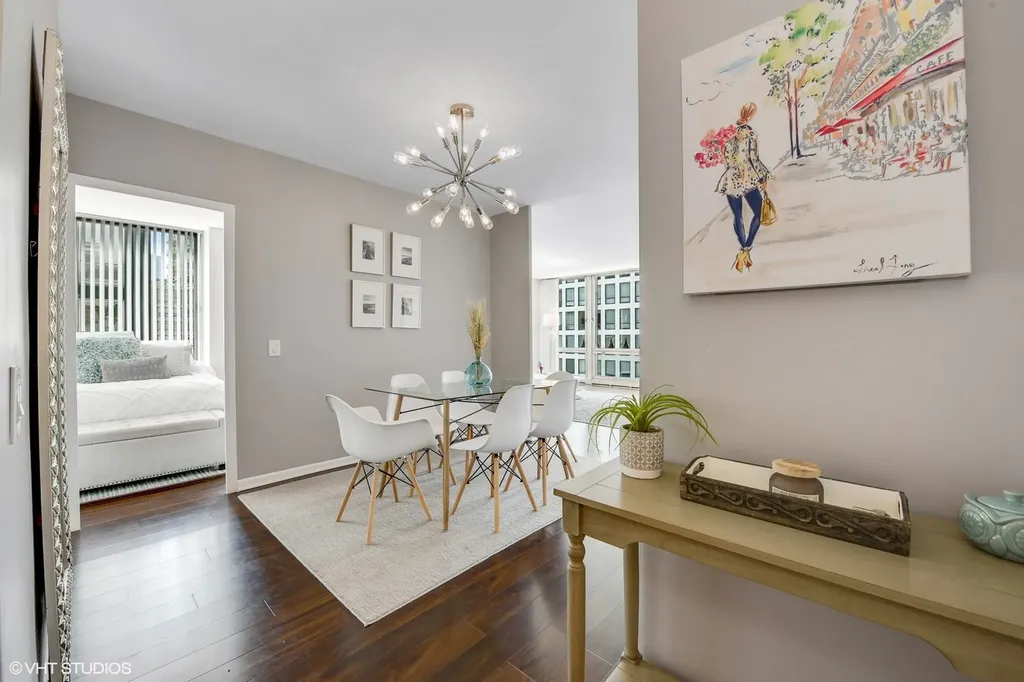 880 North Lake Shore Drive Chicago IL 60611