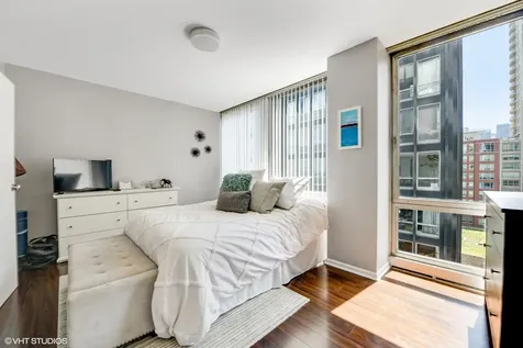 880 North Lake Shore Drive Chicago IL 60611