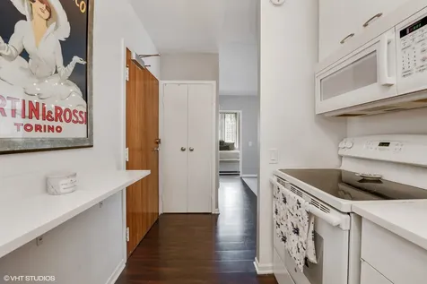 880 North Lake Shore Drive Chicago IL 60611