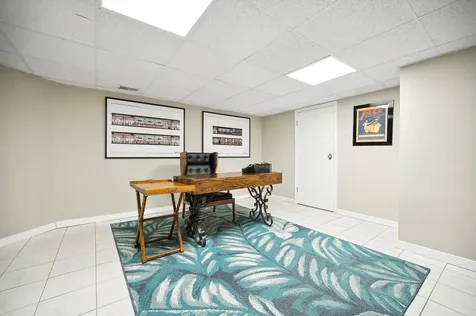 824 Echo Lane Glenview IL 60025