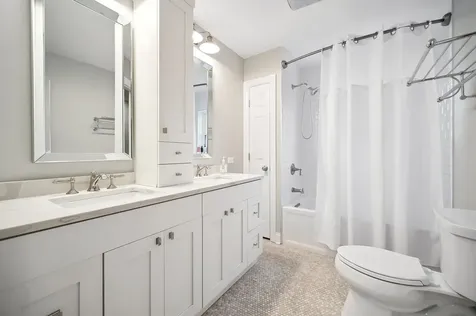 824 Echo Lane Glenview IL 60025